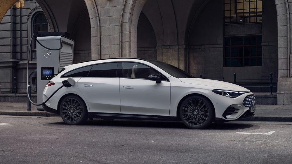 Mercedes-Benz all-electric CLA Shooting Brake