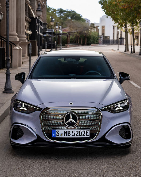 Mercedes-Benz All-Electric GLB Front and Side