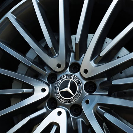 Mercedes-Benz All-Electric GLB Front and Side